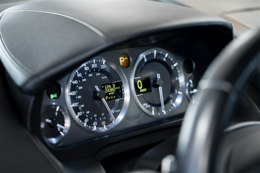 Aston Martin DB9 5,9 V12 456HK 2d 6g Aut. – Miniature 15