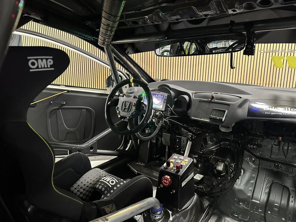 Honda Civic Type R 2,0 VTEC Turbo GT 320HK 5d 6g – Miniature 13