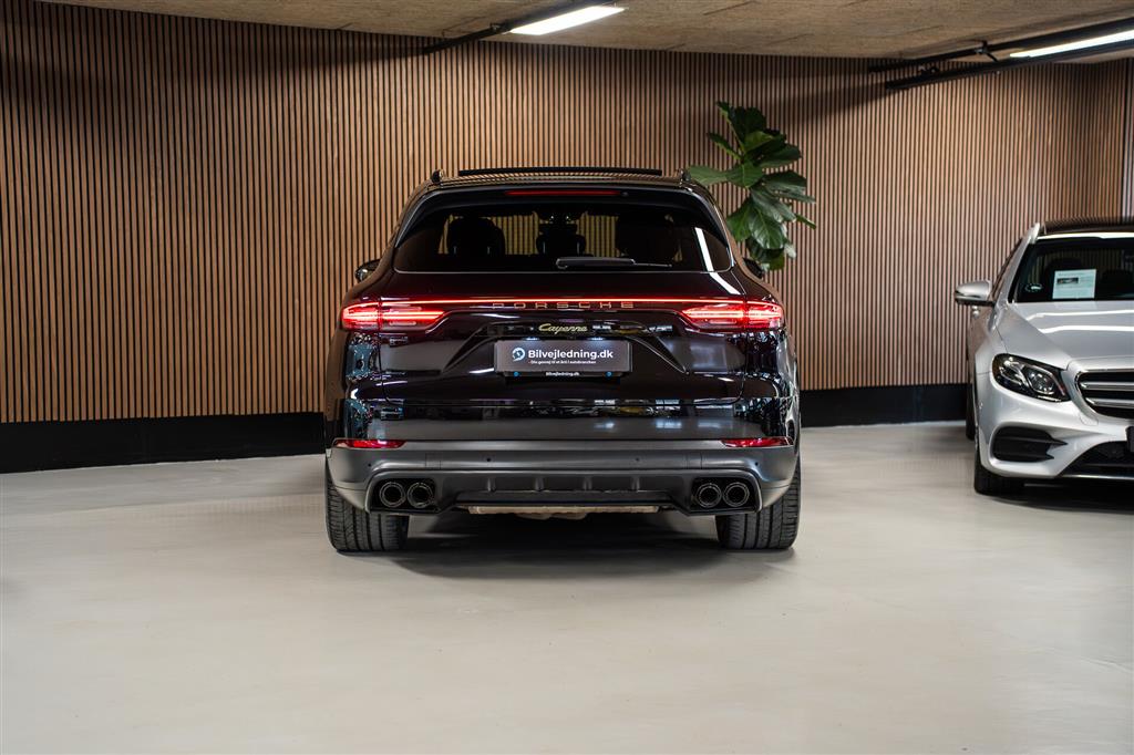 Porsche Cayenne 3,0 4WD Tiptr. 340HK 5d 8g Aut. – Miniature 4