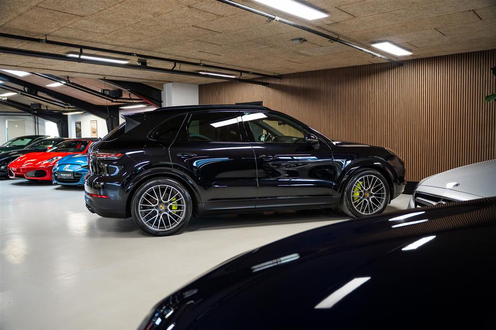 Porsche Cayenne 3,0 4WD Tiptr. 340HK 5d 8g Aut. – Miniature 9