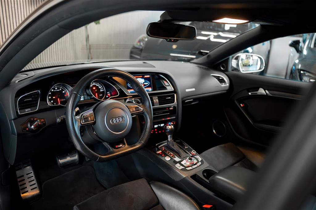 Audi RS 5 4,2 TFSI Quattro S Tron 450HK 2d 6g Aut. – Miniature 9